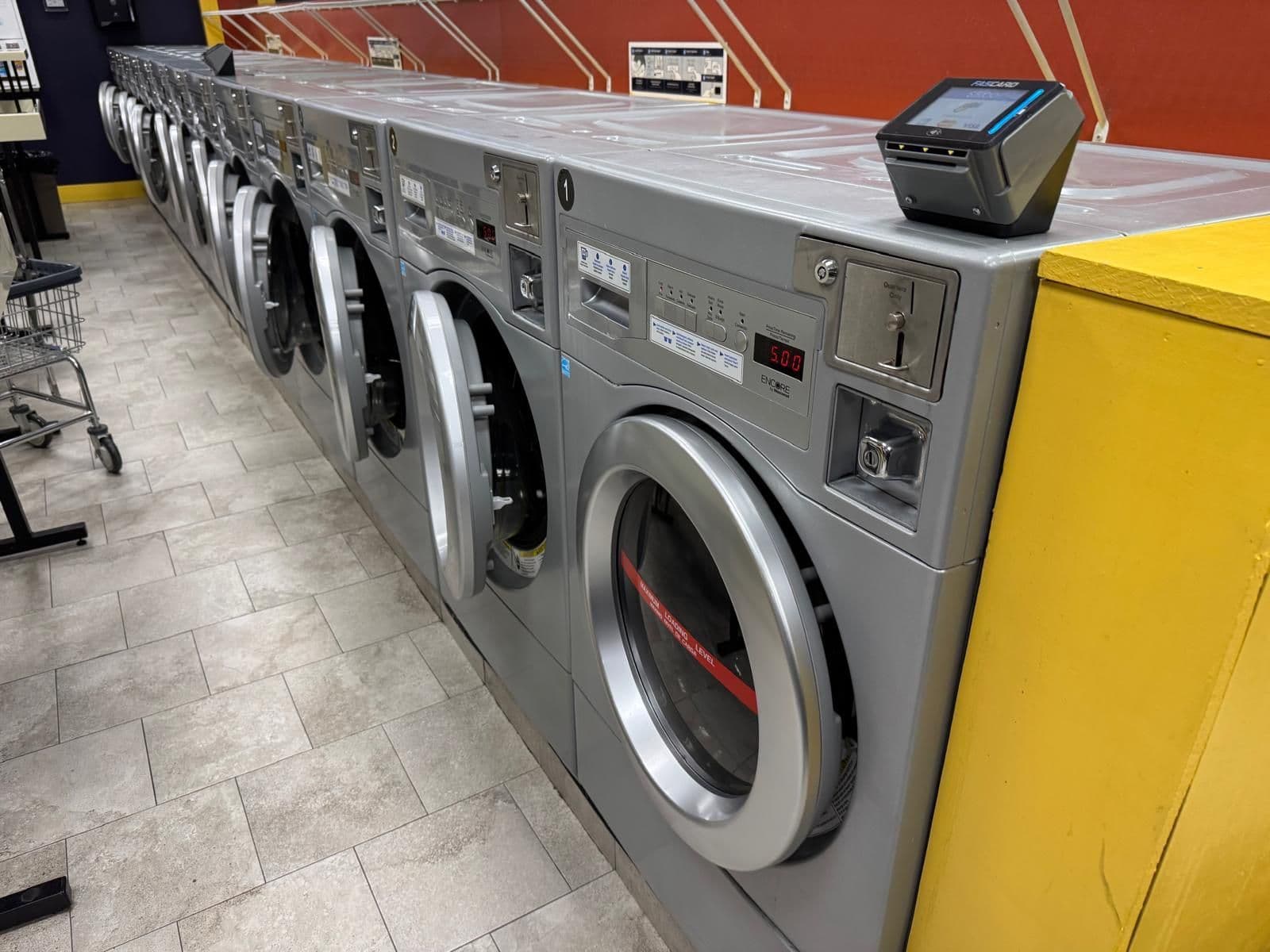 Belmont Street Laundry photo 3